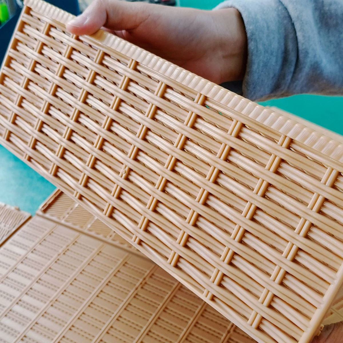 超漂亮的仿竹編外型水果禮盒，送禮送上心-主興塑膠工廠