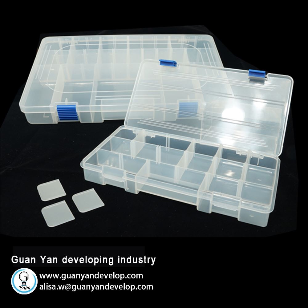 Plastic adjustable compartment storage box